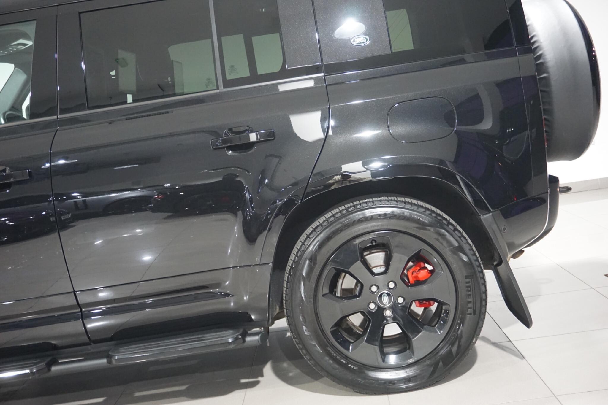 Land Rover Defender 110 2.0 P400e 15.4kWh X-Dynamic HSE SUV 5dr Petrol Plug-in Hybrid Auto 4WD Euro 6 (s/s) (404 ps)